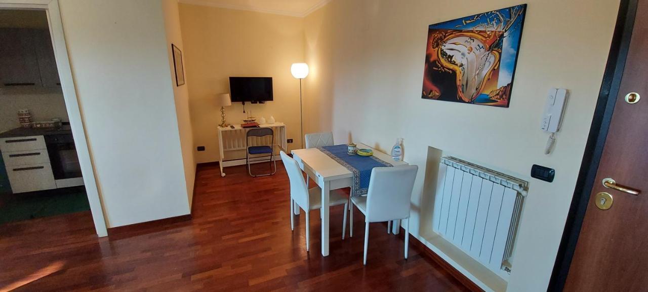 Manzoni Apartment Messina Bagian luar foto